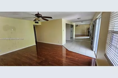 251 SW 132nd Way #417H, Pembroke Pines, FL 33027 - Photo 4