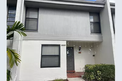 1177 NW 98th Ter #132, Pembroke Pines, FL 33024 - Photo 2