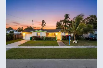 15621 SW 298th Ter, Homestead, FL 33033 - Photo 2