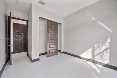 15722 NW 88th Ave, Miami Lakes, FL 33018 - Photo 16