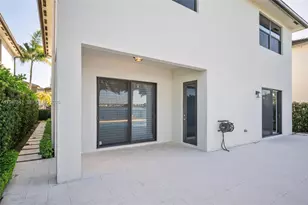 15722 NW 88th Ave, Miami Lakes, FL 33018 - Photo 44