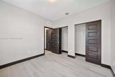 15722 NW 88th Ave, Miami Lakes, FL 33018 - Photo 8