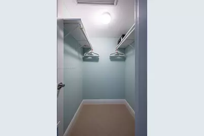 [Address not provided], Hollywood, FL 33019 - Photo 18