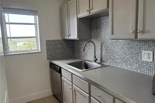 1701 Washington St, Hollywood, FL 33020 - Photo 10