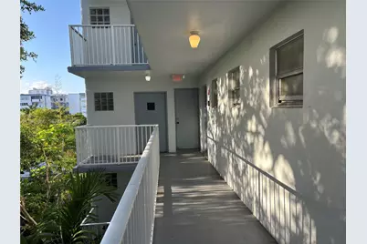 1701 Washington St #504, Hollywood, FL 33020 - Photo 2
