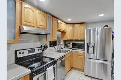 8415 SW 107th Ave #256W, Miami, FL 33173 - Photo 4