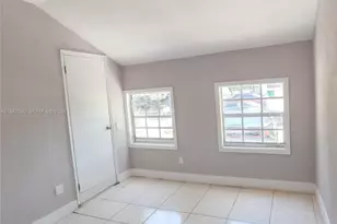 1051 NW 63rd St, Miami, FL 33150 - Photo 24