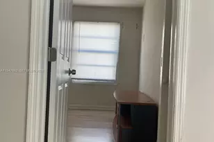 13110 SW 10th St, Miami, FL 33184 - Photo 8