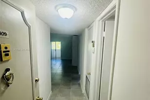 22605 SW 66th Ave, Boca Raton, FL 33428 - Photo 2