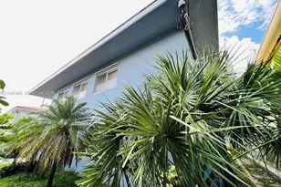 2033 Calais Dr, Miami Beach, FL 33141 - Photo 10