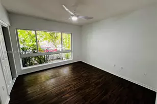 946 Bay Dr, Miami Beach, FL 33141 - Photo 12