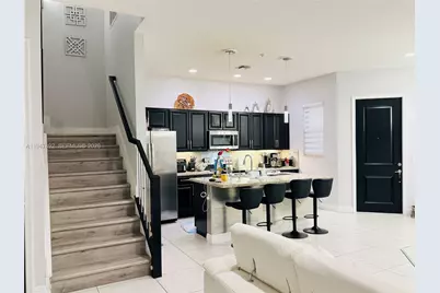 12407 NW 18th Ct, Pembroke Pines, FL 33028 - Photo 12