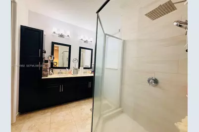 12407 NW 18th Ct, Pembroke Pines, FL 33028 - Photo 16