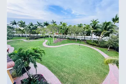 12407 NW 18th Ct, Pembroke Pines, FL 33028 - Photo 26