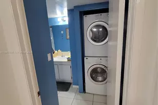 8000 SW 149th Ave, Miami, FL 33193 - Photo 16