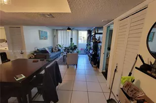 8000 SW 149th Ave, Miami, FL 33193 - Photo 4