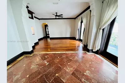 1470 Lincoln Ter #4, Miami Beach, FL 33139 - Photo 4