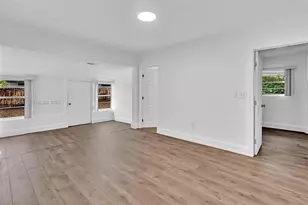 2636 SW 29th Ct, Miami, FL 33133 - Photo 10