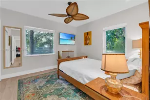 760 NE 115th St, Biscayne Park, FL 33161 - Photo 16