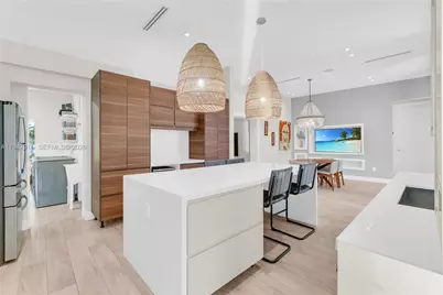 760 NE 115th St, Biscayne Park, FL 33161 - Photo 4