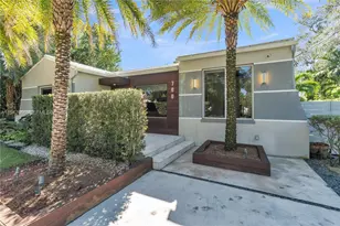760 NE 115th St, Biscayne Park, FL 33161 - Photo 2
