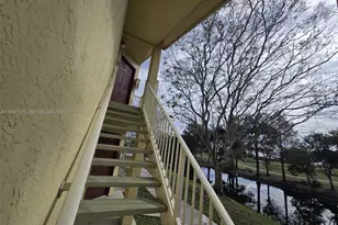 12840 Vista Isles Dr, Sunrise, FL 33325 - Photo 26