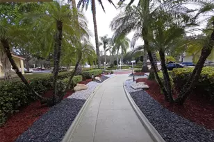 12840 Vista Isles Dr, Sunrise, FL 33325 - Photo 24