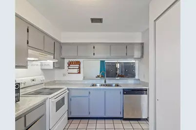 9066 SW 147th Ct, Miami, FL 33196 - Photo 12