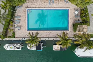 2350 NE 135th St, North Miami, FL 33181 - Photo 4