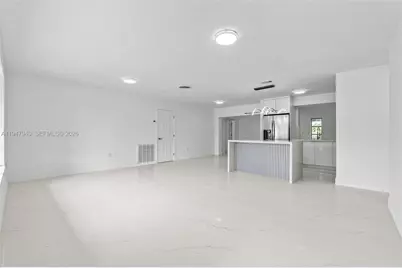 2701 Nassau Dr, Miramar, FL 33023 - Photo 4