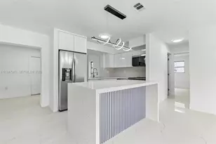 2701 Nassau Dr, Miramar, FL 33023 - Photo 8