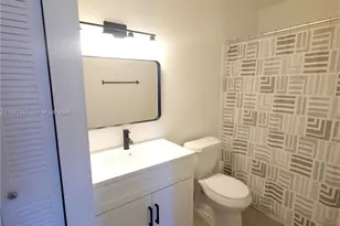 7423 SW 152nd Ave, Miami, FL 33193 - Photo 12