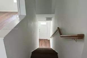 415 NW 84th St, Miami, FL 33150 - Photo 12