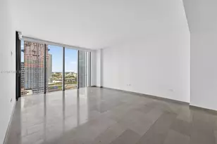 68 SE 6th St, Miami, FL 33131 - Photo 2