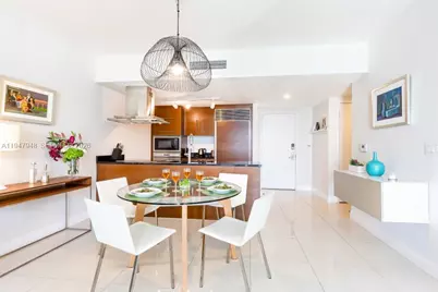 485 Brickell Ave #4307, Miami, FL 33131 - Photo 4