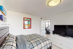 800 Parkview Dr, Hallandale Beach, FL 33009 - Photo 8