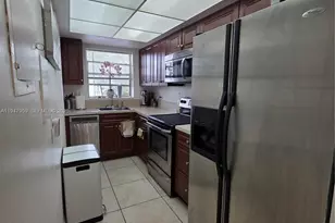 7424 SW 82nd St, Miami, FL 33143 - Photo 16