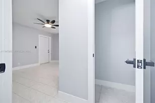 2440 Hayes St, Hollywood, FL 33020 - Photo 22