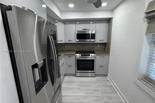 3300 N Palm Aire Dr, Pompano Beach, FL 33069 - Photo 2