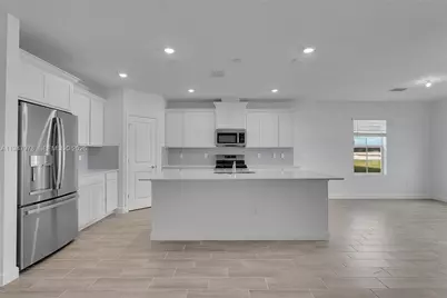 19560 Whispering Creek Rd #19560, Loxahatchee, FL 33470 - Photo 2