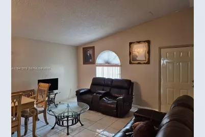 7001 W 35th Ave #220, Hialeah, FL 33018 - Photo 2