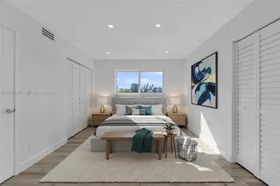 7925 Carlyle Ave #402, Miami Beach, FL 33141 - Photo 2