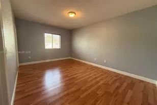 1979 SE 23 Te, Homestead, FL 33035 - Photo 4