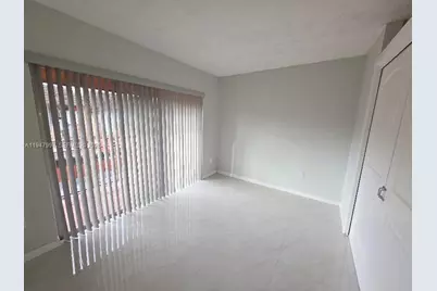 810 SW 129th Pl #206, Miami, FL 33184 - Photo 8