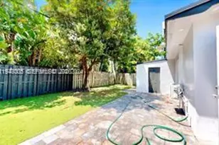 1615 NE 9th St, Fort Lauderdale, FL 33304 - Photo 4