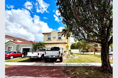 2101 NE 37th Ter, Homestead, FL 33033 - Photo 1
