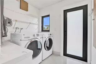 16653 Golfview Dr, Weston, FL 33326 - Photo 18