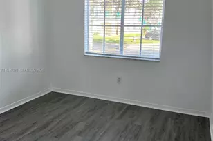 1270 SE 31st Ct, Homestead, FL 33035 - Photo 10