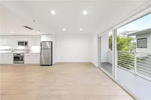 1966 Biarritz, Miami Beach, FL 33141 - Photo 4