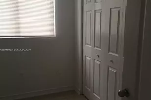 5091 NW 7th St, Miami, FL 33126 - Photo 6